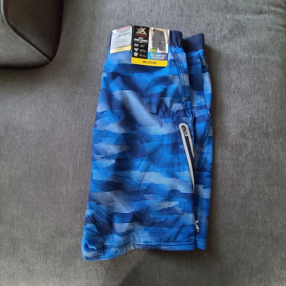 ZeroXposur Men's Swim Trunks - Picture 3 of 3